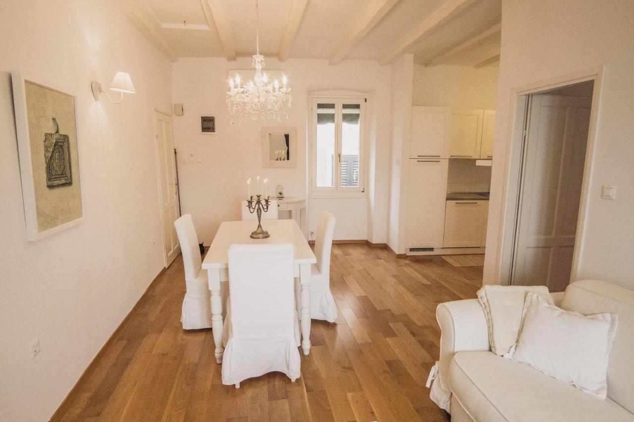 La Casa Isabella Lägenhet Rovinj Exteriör bild
